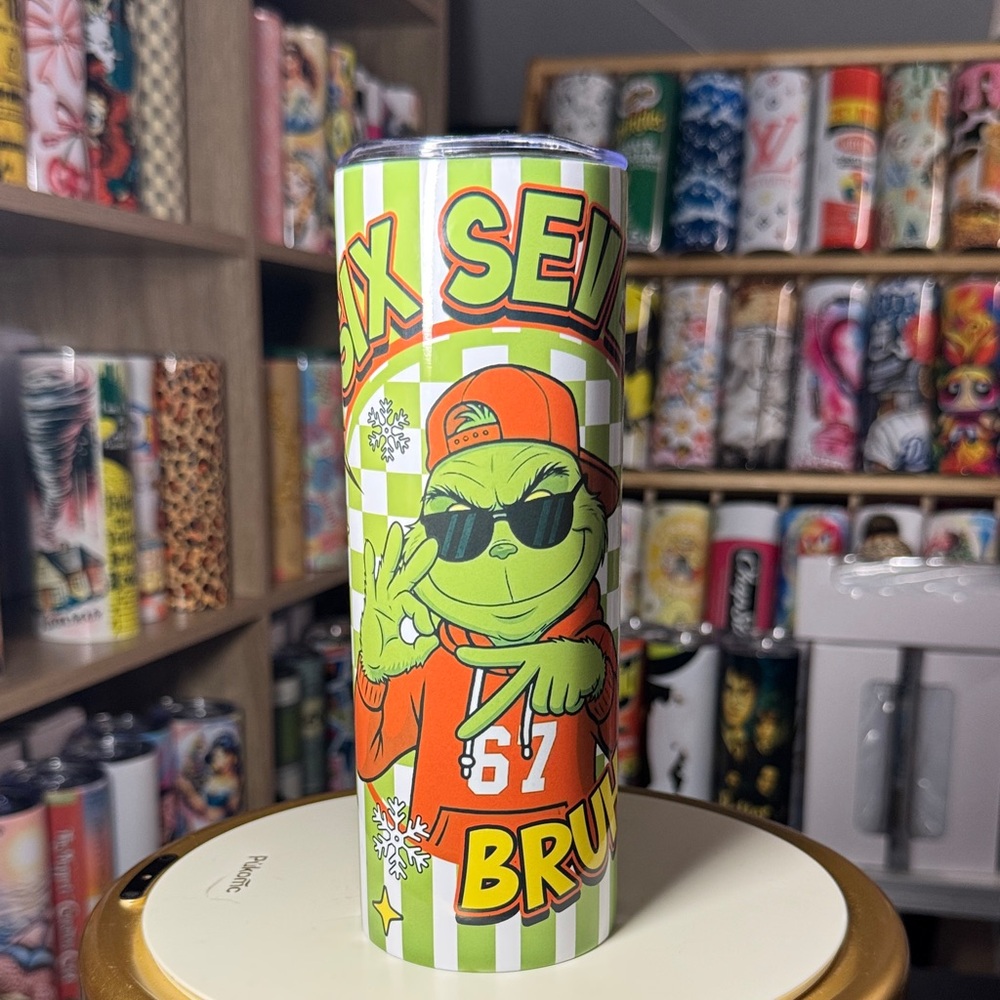 20oz 6 7 Grinch tumbler